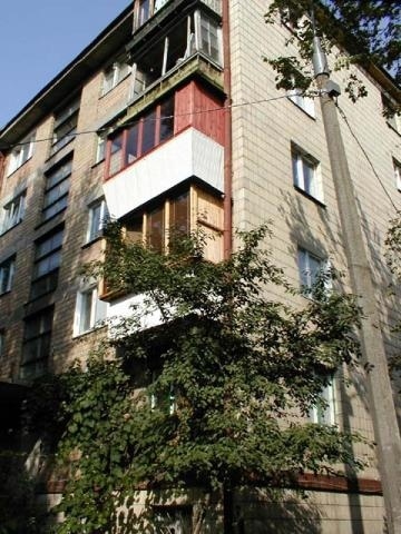 Київ, Західна вул., 12