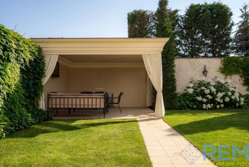 Продажа дома 350 м², Бригадная ул.