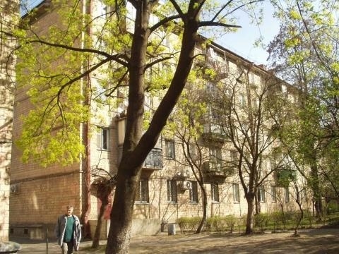 Киев, Ереванская ул., 12