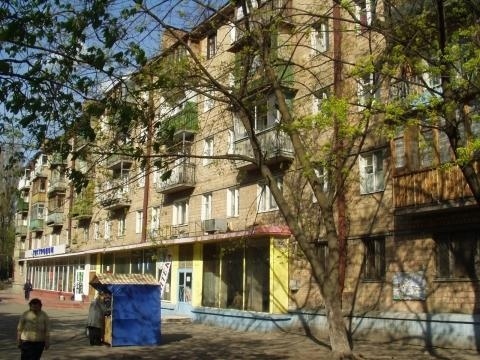 Київ, Єреванська вул., 14