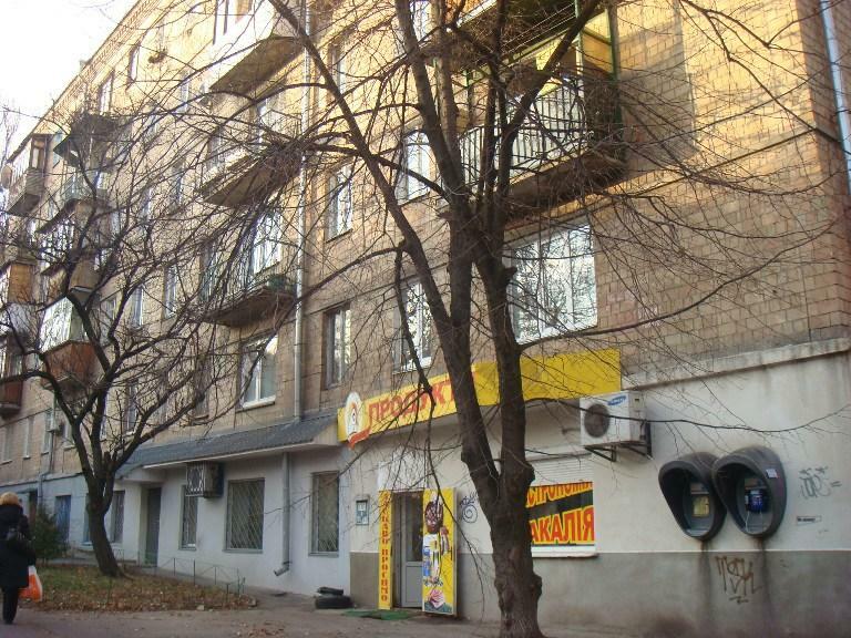 Продаж 3-кімнатної квартири 56.2 м², Єреванська вул., 23