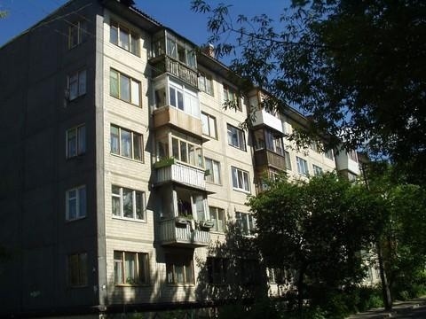 Киев, Жамбила Жабаева ул., 2