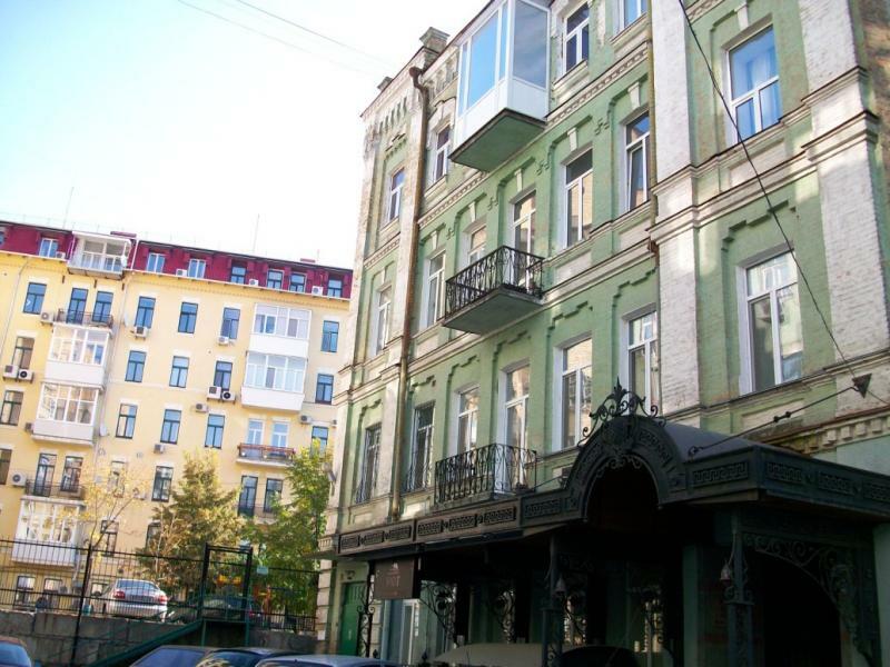 Київ, Велика Житомирська вул., 29А
