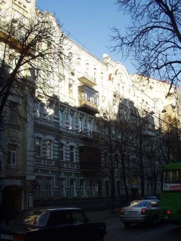 Київ, Велика Житомирська вул., 8Б