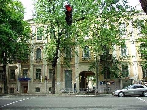 Київ, Велика Житомирська вул., 26А