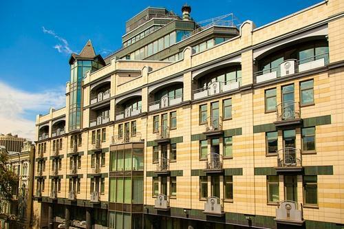 Аренда 4-комнатной квартиры 200 м², Большая Житомирская ул., 20