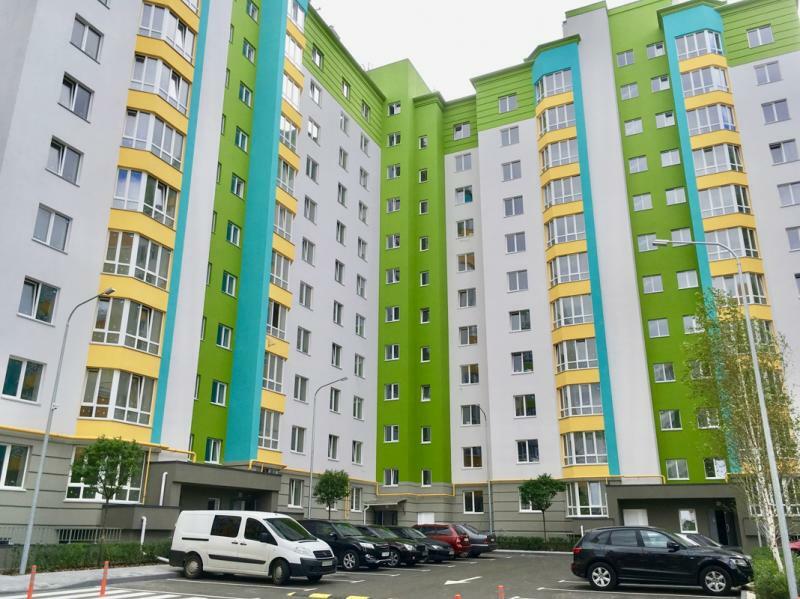 Киев, Жулянская ул., 2