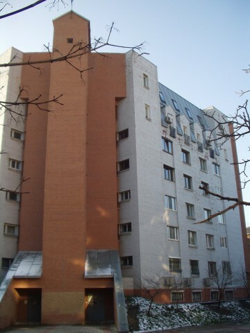 Киев, Еленовская ул., 10