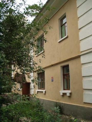 Київ, Поліська вул., 8