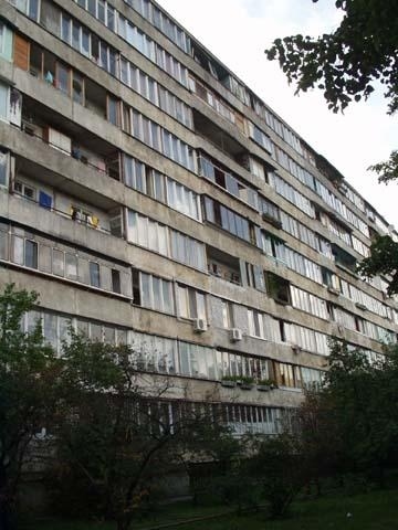 Киев, Юрия Шумского ул., 8
