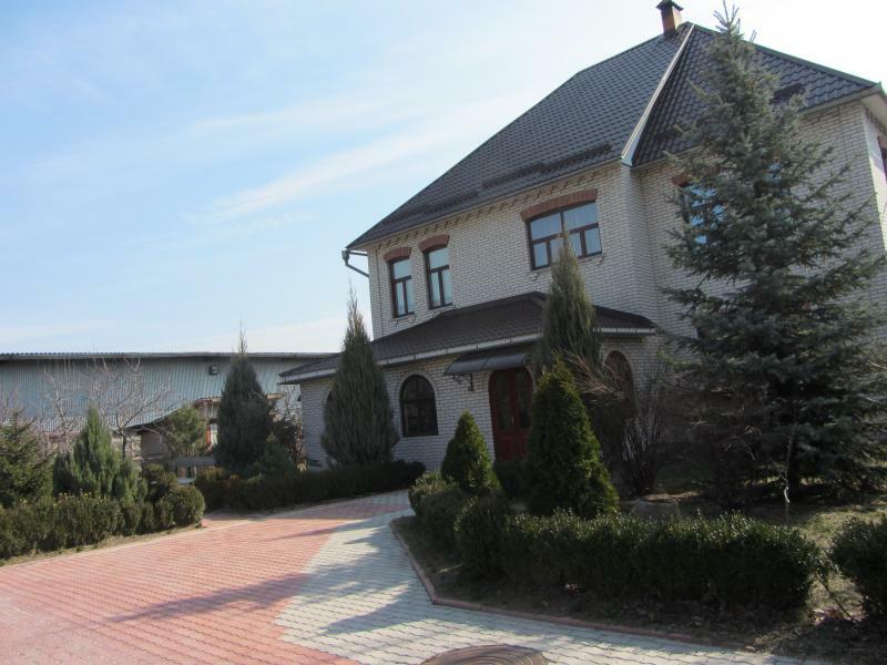 Киев, Карла Маркса ул., 7А