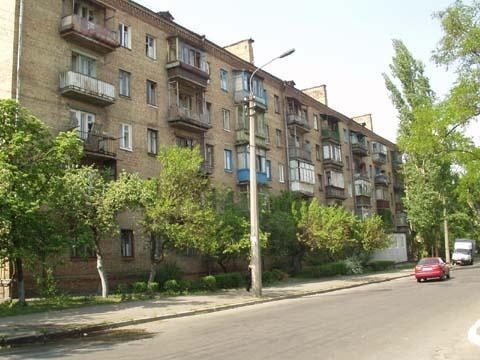 Киев, Ивана Сергиенко ул., 17