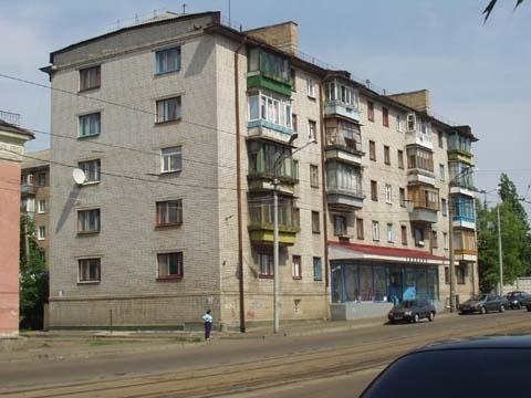 Киев, Ивана Сергиенко ул., 11