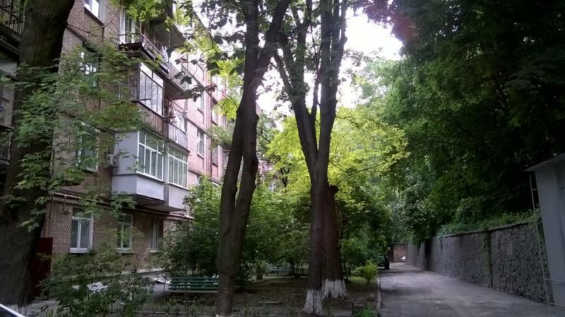 Київ, Івана Мар`яненка вул., 14
