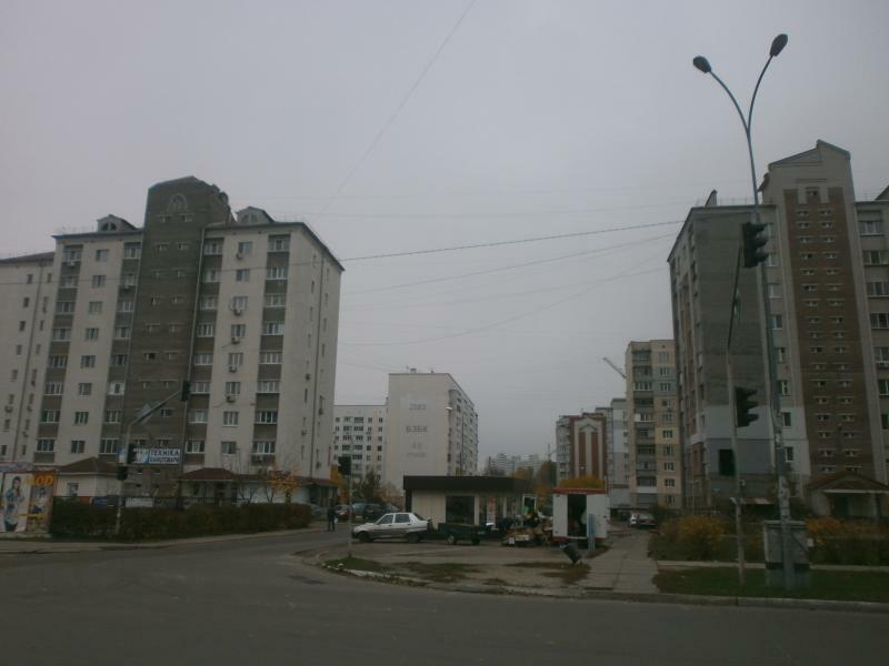 Киевская обл., Броварской район, г. Бровары, Грушевского ул., 15Б