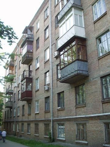 Киев, Леси Украинки бул., 32А
