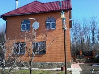 Киевская обл., Бориспольский район, г. Борисполь, Садовая ул., 12