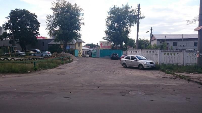 Киев, Каховская ул., 71А