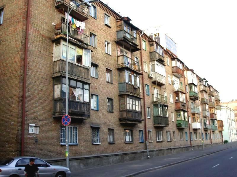 Київ, Казимира Малевича вул., 119