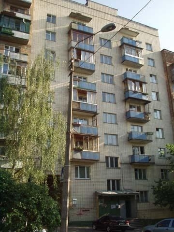 Київ, Івана Федорова вул., 3