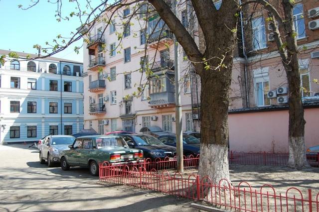 Киев, Игоревская ул., 5