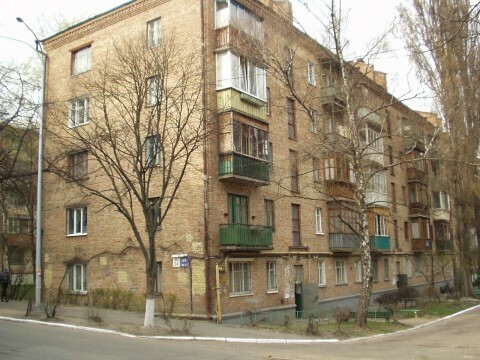 Київ, Машинобудівна вул., 34