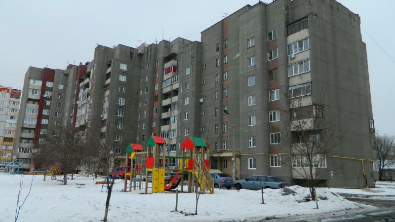 Київська обл., Бориспільський район, м. Бориспіль, Володимира Момота вул., 46