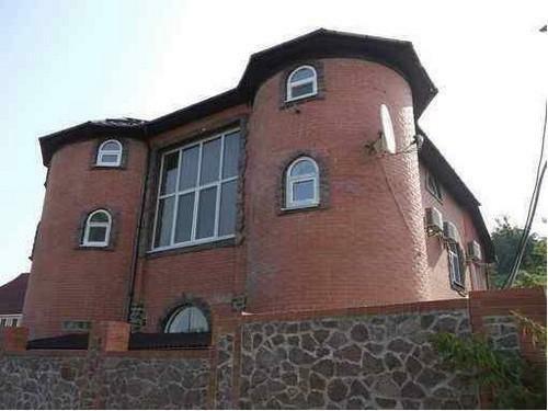 Київська обл., Києво-Святошинський район, с. Хотів, Тараса Шевченко вул., 5