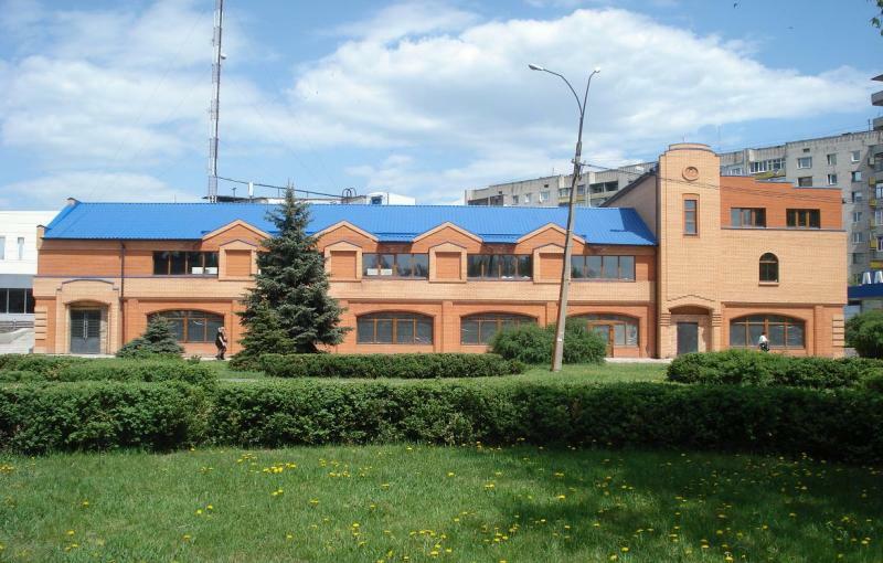 Днепропетровская обл., г. Павлоград, Центральная ул., 61