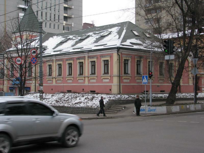 Днепропетровская обл., Верхнеднепровский район, г. Верхнеднепровск, Комсомольская ул., 48