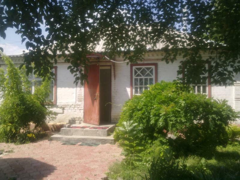 Днепропетровская обл., Днепровский район, г. Подгородное, 1-й Днепровский пер., 32