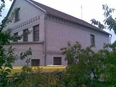 Днепропетровская обл., Днепровский район, с. Александровка, Вавилова ул., 27