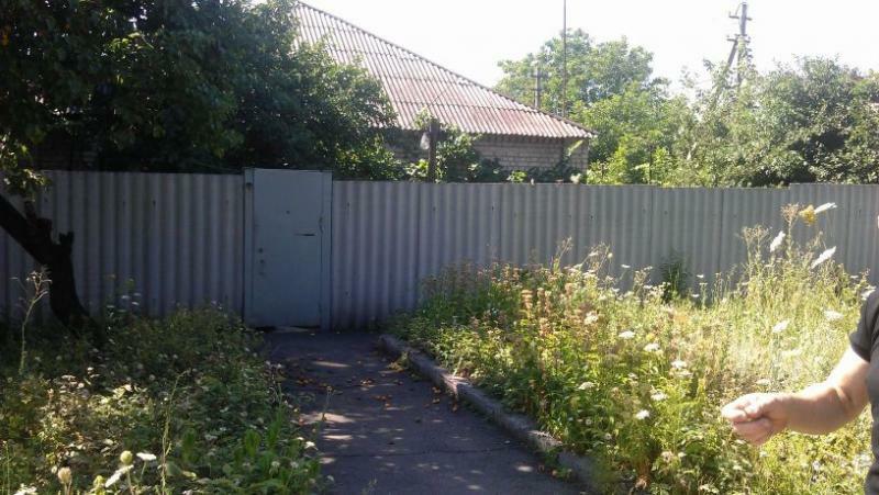 Донецька обл., м. Єнакіїве, Лермонтова вул., 25/22
