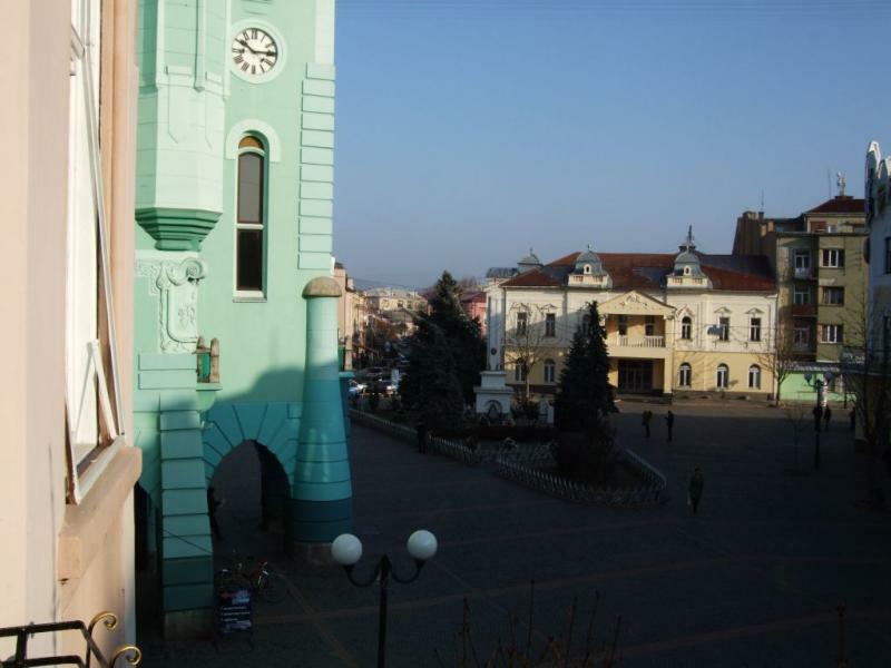 Закарпатская обл., г. Мукачево, Пушкина ул., 4