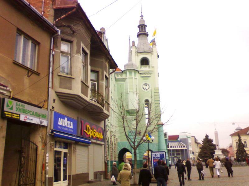 Закарпатская обл., г. Мукачево, Пушкина ул., 4