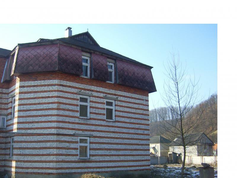 Закарпатская обл., Хустский район, г. Хуст, Пирогова ул., 1