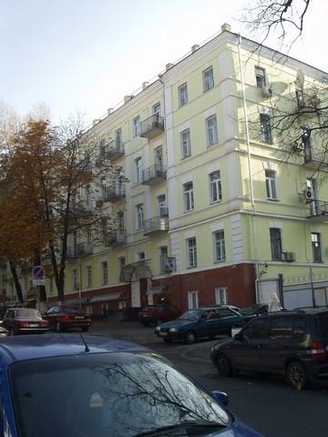 Київ, Ділова вул., 3