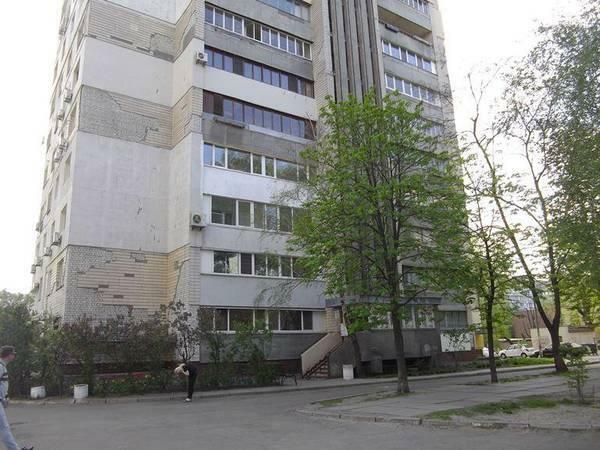 Київ, Митрополита Андрея Шептицького вул., 22В