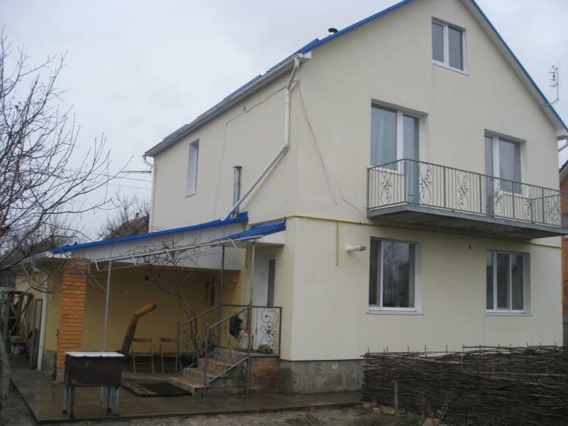 Киевская обл., Броварской район, г. Бровары, Садовая ул., 11