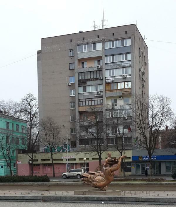 Дніпро, Дмитрія Яворницького просп., 70А