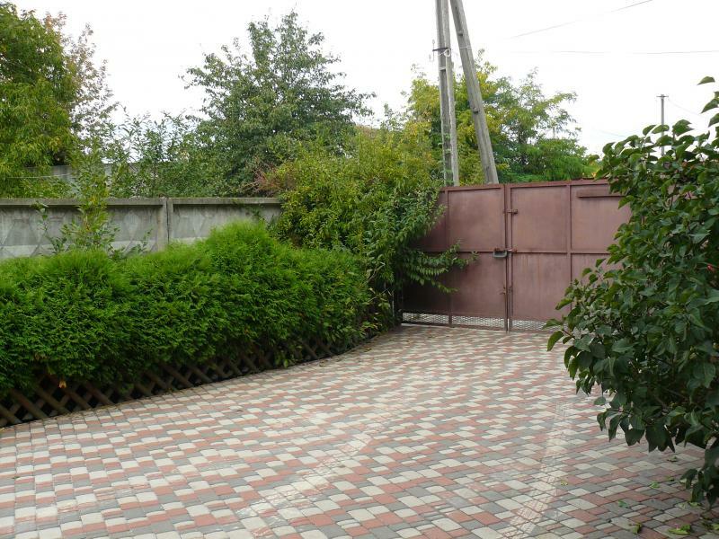 Київська обл., Броварський район, м. Бровари, Дмитра Янченко вул., 4Г