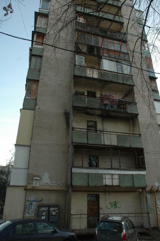 Київ, Андрія Малишко вул., 27