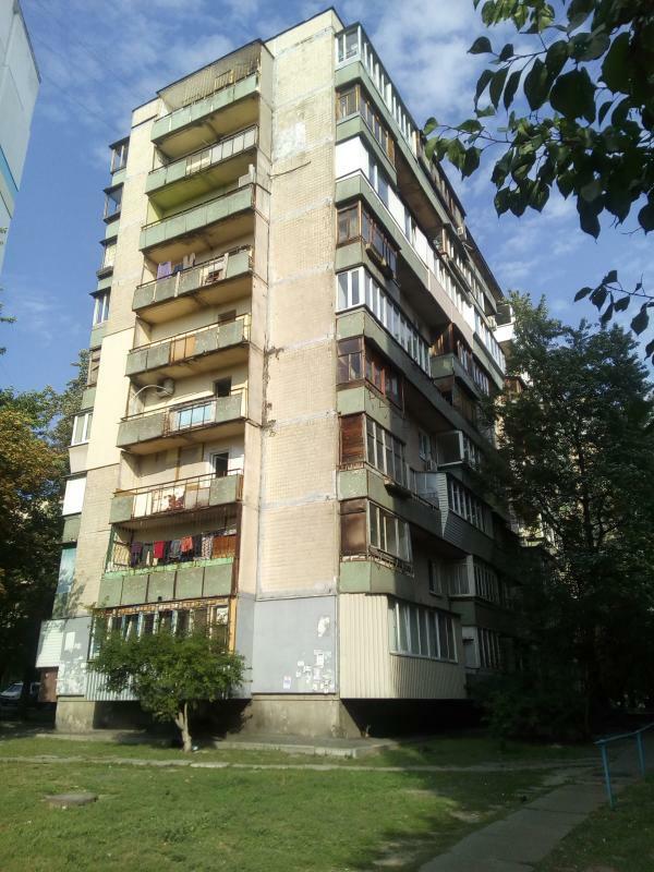 Київ, Андрія Малишко вул., 27