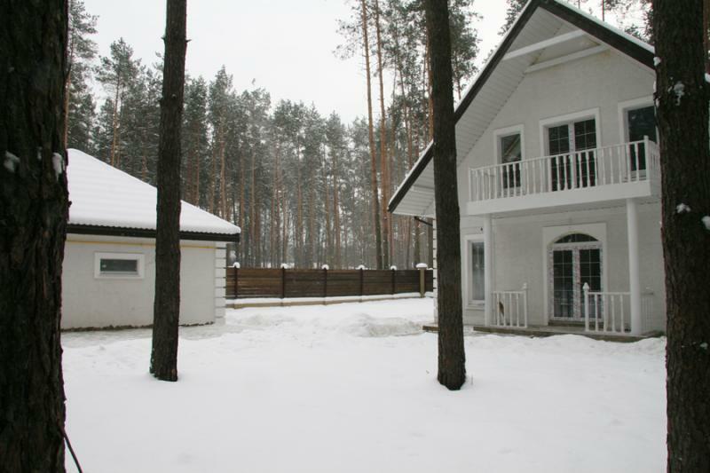 Киевская обл., Бучанский район, г. Ирпень, Макаренко ул., 3