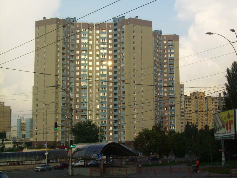 Київ, Правди просп., 19А