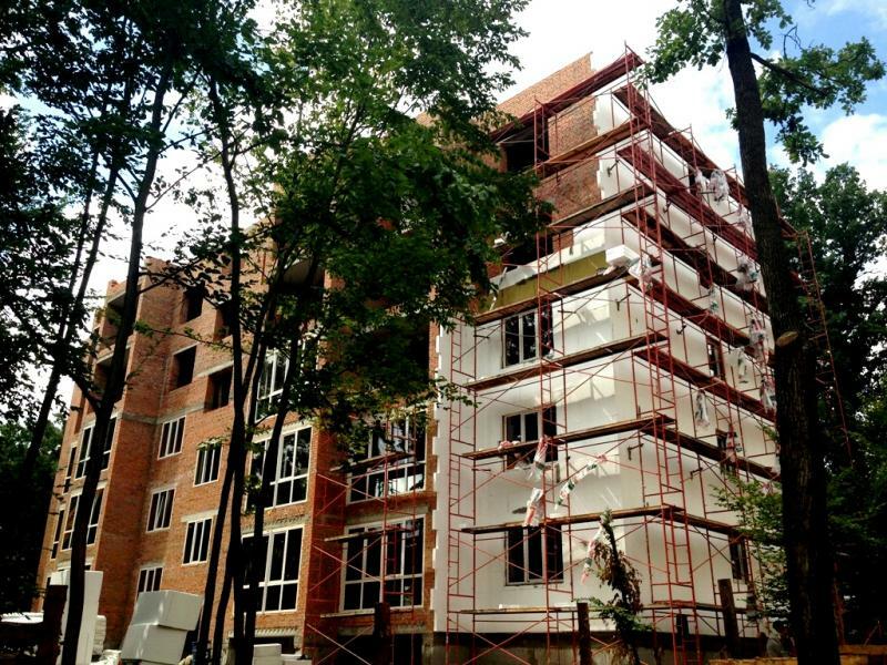 Київська обл., Бучанський район, м. Ірпінь, Лесі Українки вул., 1М