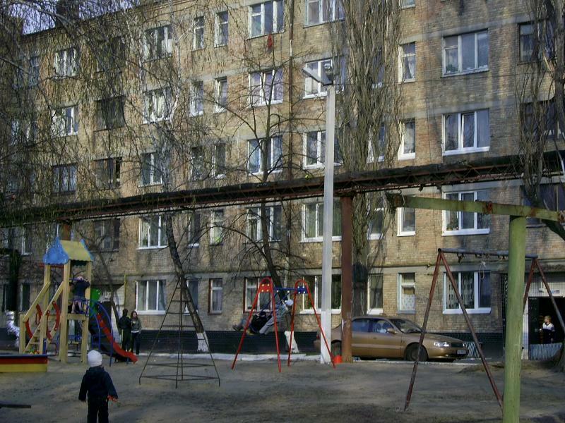 Київська обл., Бучанський район, м. Ірпінь, Котляревського вул., 65