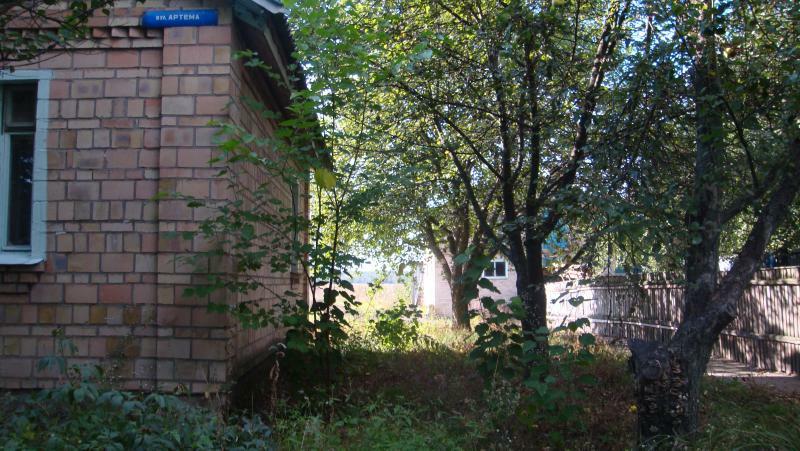 Київська обл., Бучанський район, смт Гостомель, Свято-Покровська вул., 3