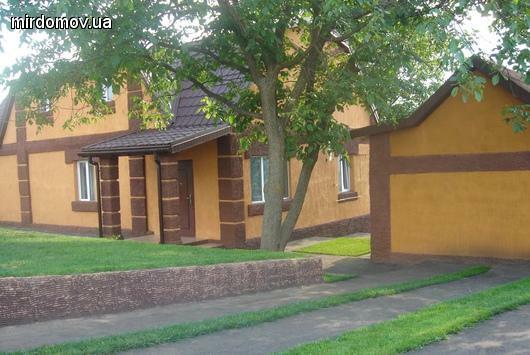 Київська обл., Кагарлицький район, м. Ржищів, Папанина вул., 21