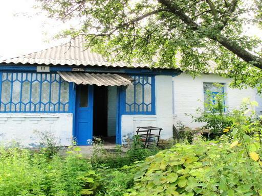 Киевская обл., Барышевский район, с. Дерновка, Шевченка ул., 11